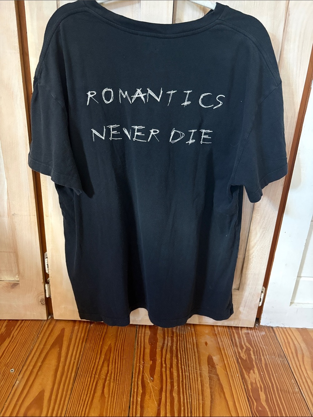 Mikuta graphic embroidered tee never worn - Picture 7 of 7
